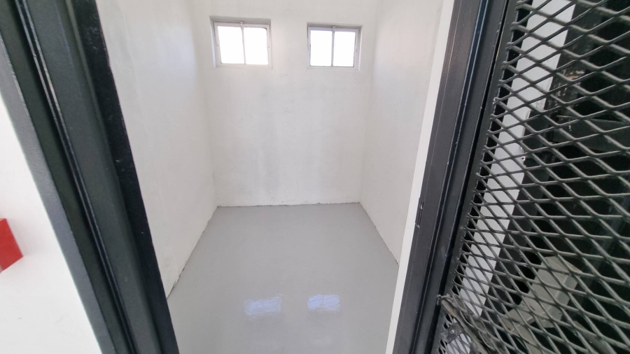 1 Bedroom Property for Sale in Woodstock Western Cape